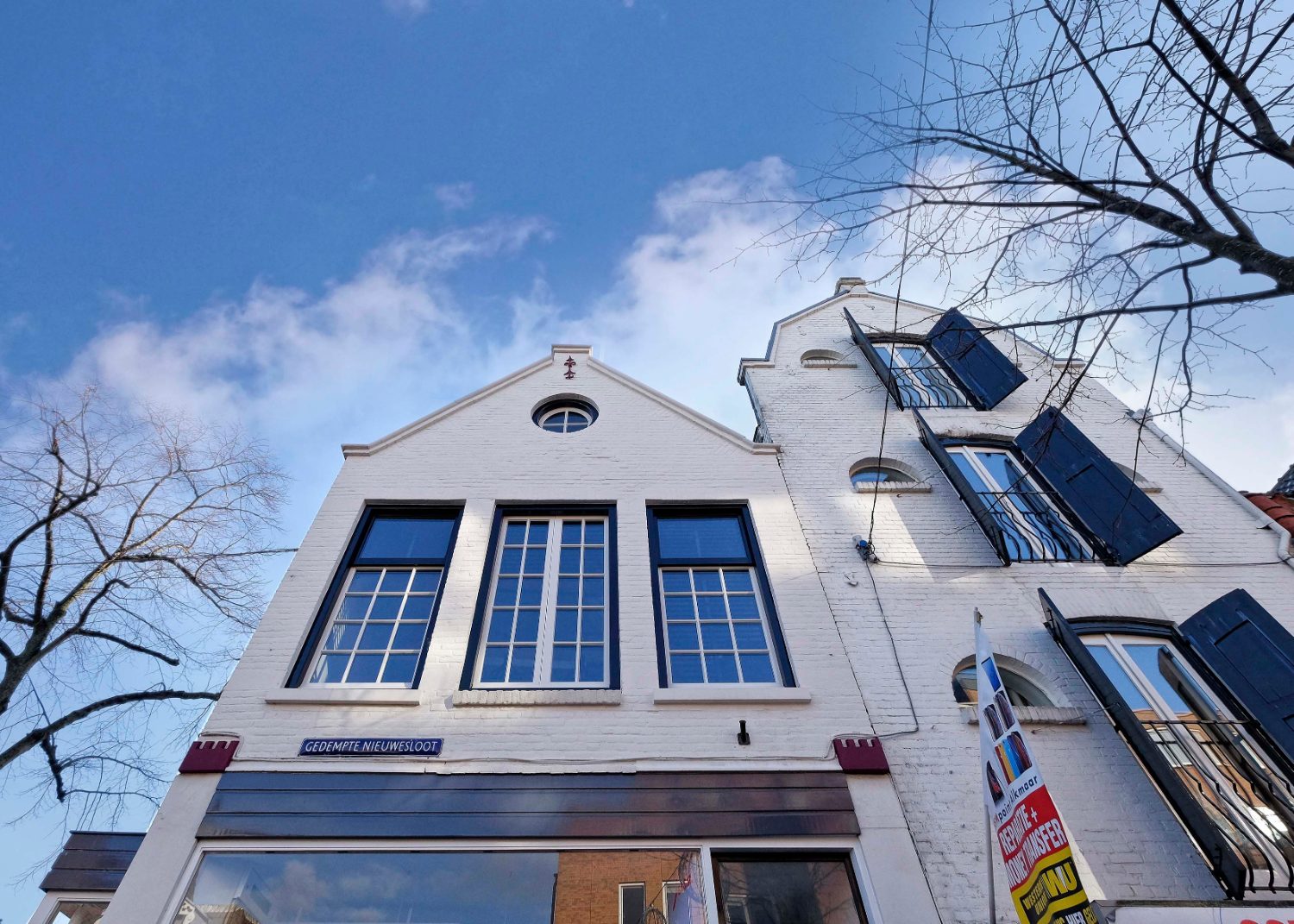 Historisch pand met vernieuwde kozijnen in Alkmaar